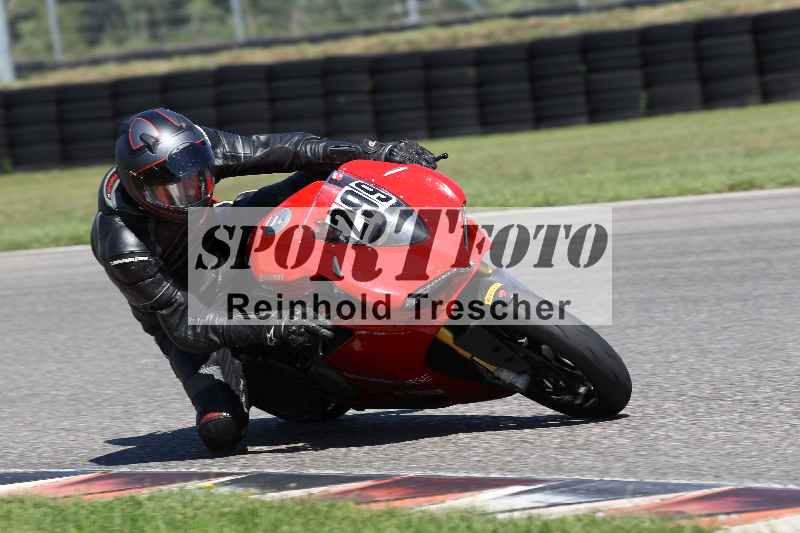 /43 08.08.2025 Discover the Bike ADR/Race 3 rot/299